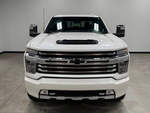 Used 2022 Chevrolet Silverado 2500 High Country w/ Z71 Off-Road Package image 4
