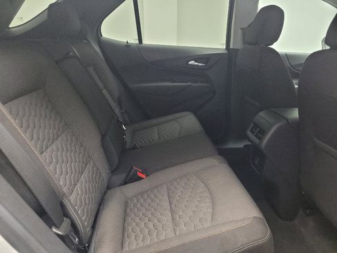 Used 2021 Chevrolet Equinox LT FWD image 19