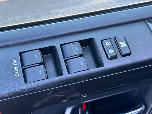 Used 2024 Toyota 4Runner TRD Off-Road Premium image 13