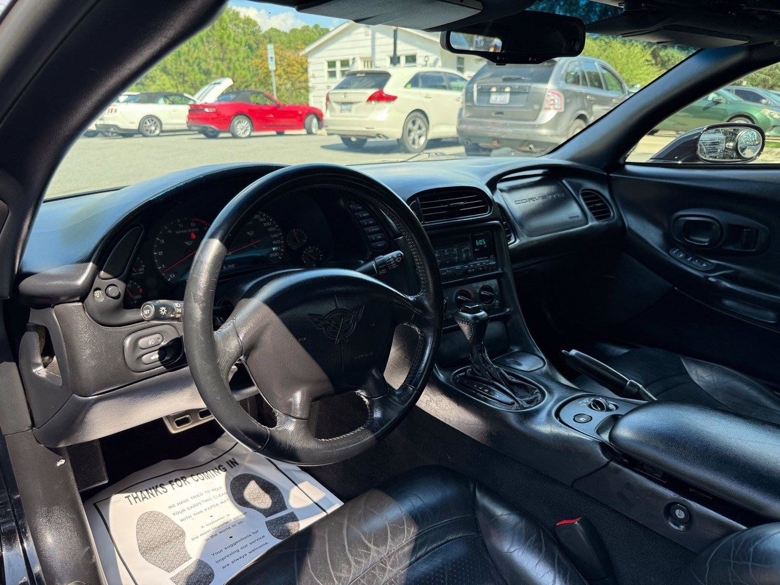 Used 1999 Chevrolet Corvette Convertible RWD image 18