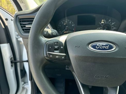 Used 2022 Ford Escape SE image 17
