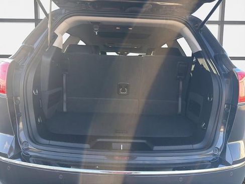 Used 2016 Buick Enclave Leather image 12