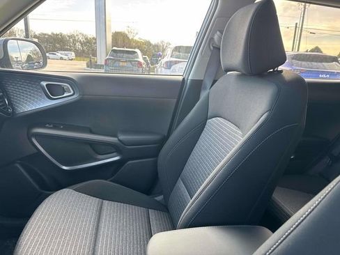 New 2025 Kia Soul EX image 16