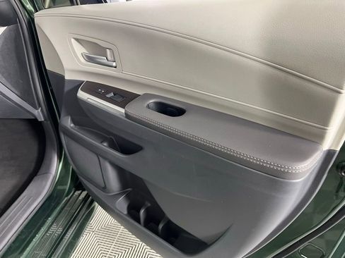 Used 2024 Toyota Sienna XLE image 35