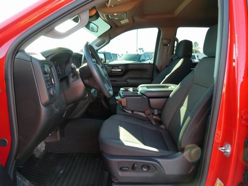 Certified 2025 Chevrolet Silverado 1500 Custom image 19