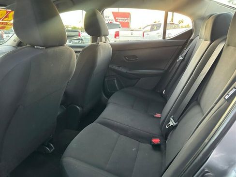 Used 2024 Nissan Sentra S image 7