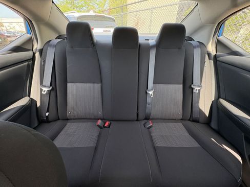 Used 2025 Nissan Sentra SV image 36