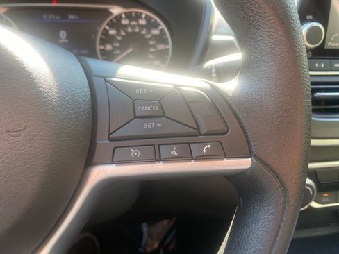 Certified 2025 Nissan Altima 2.5 SV FWD image 21