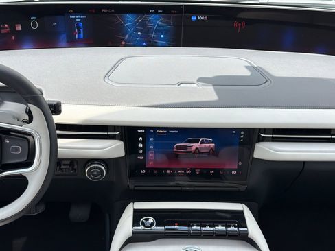 New 2026 Lincoln Navigator L Reserve AWD/4WD image 22