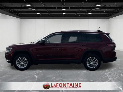 Used 2023 Jeep Grand Cherokee L Laredo w/ Luxury Tech Group I AWD/4WD image 2