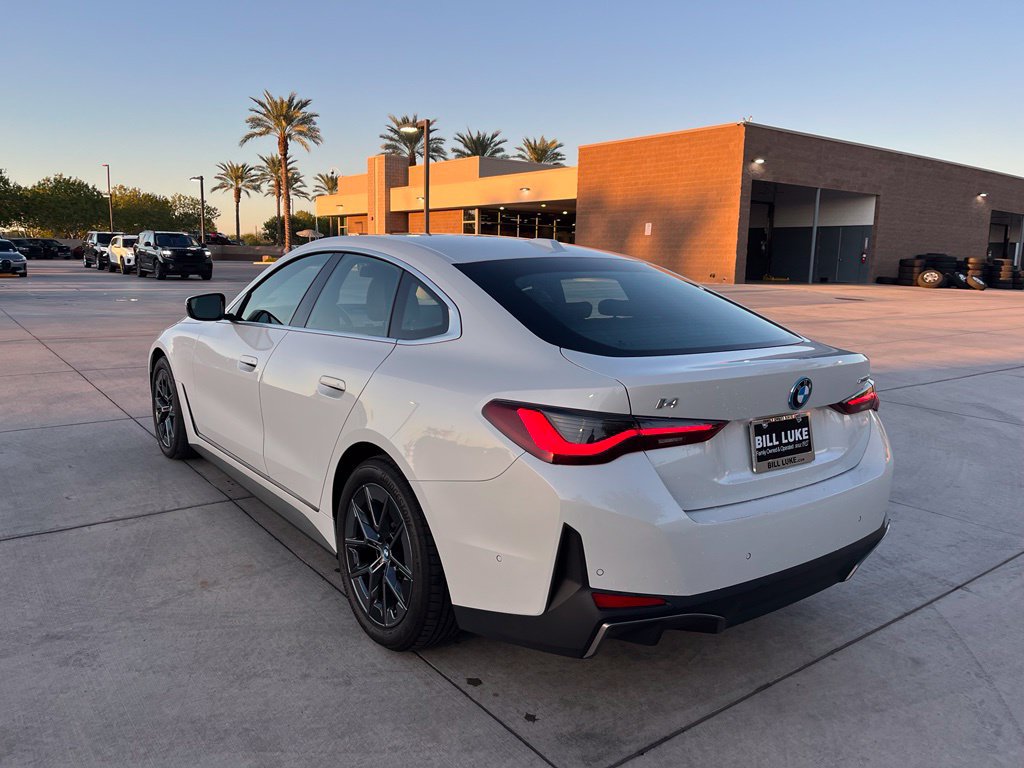 Used 2023 BMW i4 eDrive40 w/ Premium Package RWD image 8