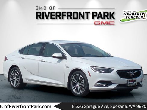 Used 2019 Buick Regal Preferred w/ Driver Confidence Package I AWD/4WD image 1
