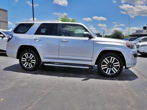 Used 2014 Toyota 4Runner Limited AWD/4WD image 4