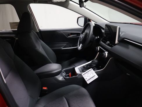 New 2025 Toyota RAV4 XLE image 19