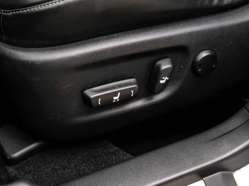 Used 2016 Lexus CT 200h w/ Navigation Package FWD image 34