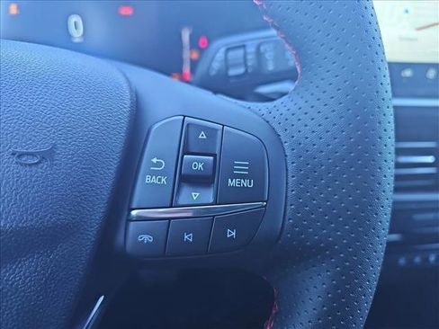 New 2026 Ford Escape ST-Line w/ Tech Pack #1 image 17