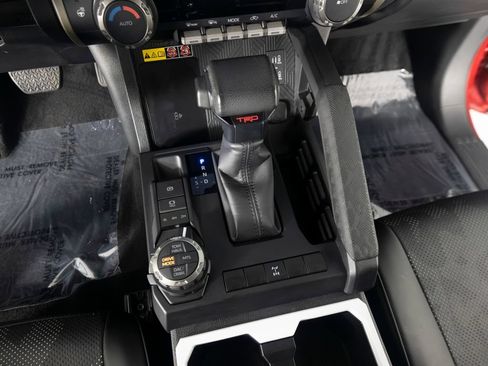 Used 2024 Toyota Tacoma TRD Off-Road w/ TRD Off Road Upgrade Package AWD/4WD image 22