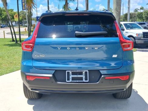 Used 2023 Volvo XC40 Recharge Plus AWD/4WD image 5