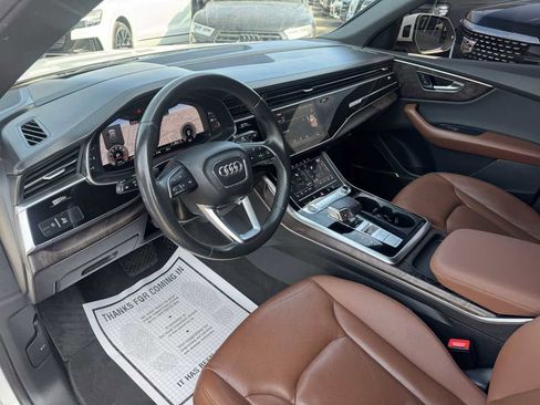 Used 2021 Audi Q8 Prestige w/ Prestige Package image 11