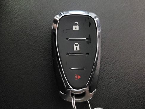 Used 2018 Chevrolet Equinox LS FWD image 32