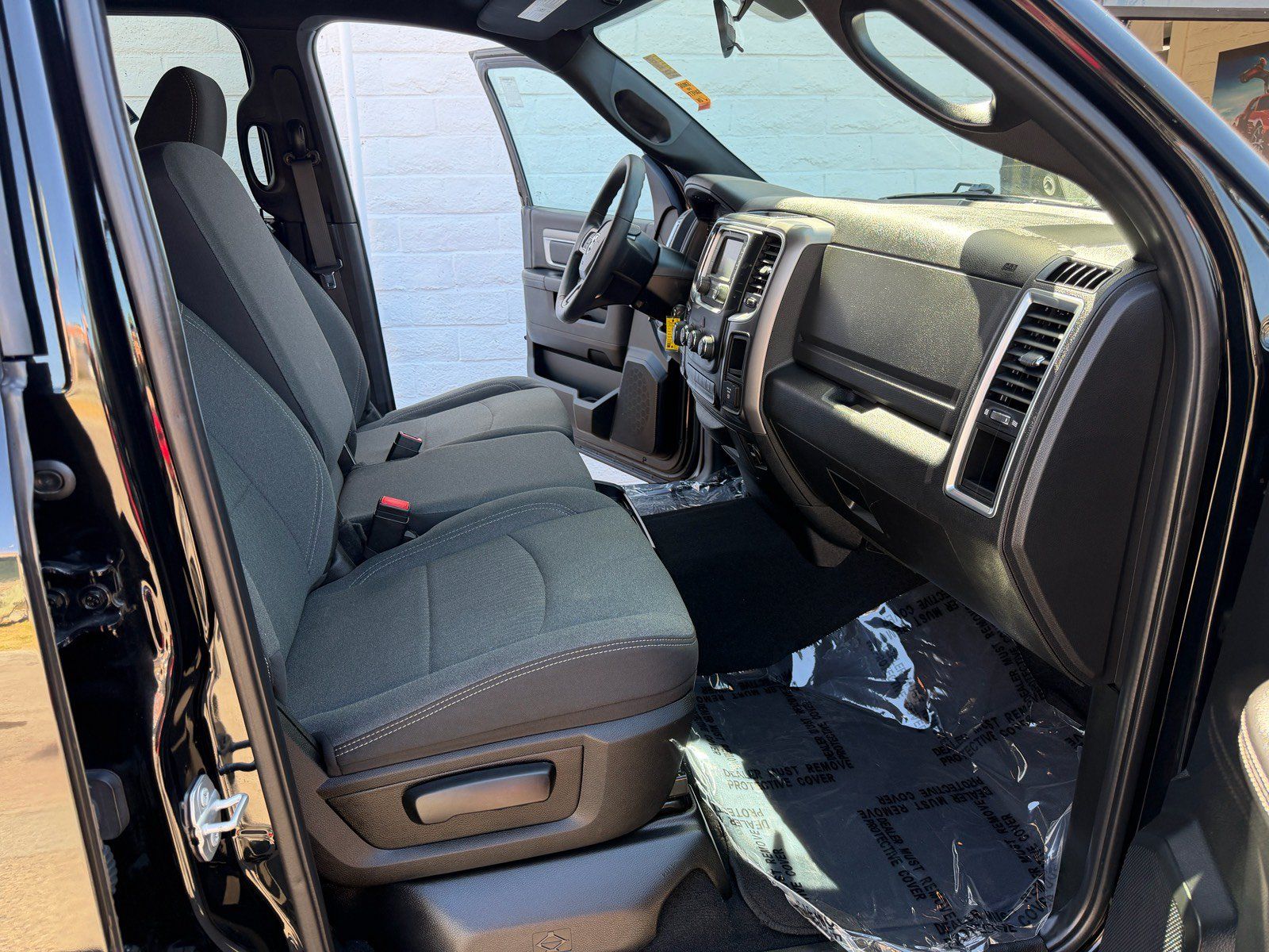 Used 2023 RAM 1500 Warlock AWD/4WD image 16