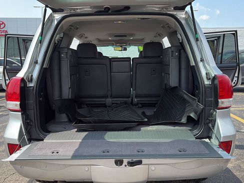 Used 2009 Toyota Land Cruiser w/ Upgrade Pkg AWD/4WD image 21