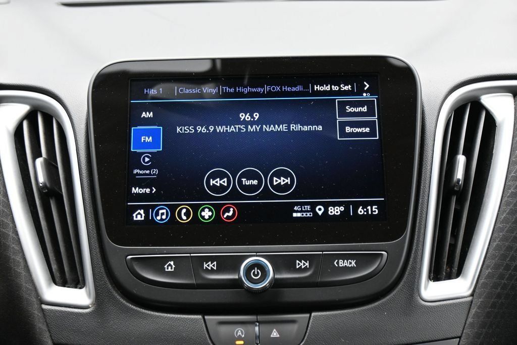 Used 2024 Chevrolet Malibu LT FWD image 22