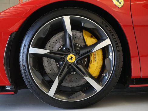 Used 2021 Ferrari SF90 Stradale image 34