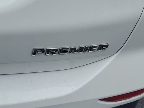 Certified 2020 Chevrolet Equinox Premier FWD image 11