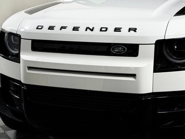 New 2026 Land Rover Defender 110 V8 AWD/4WD image 11