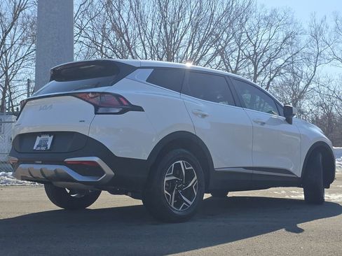 Used 2023 Kia Sportage LX image 13