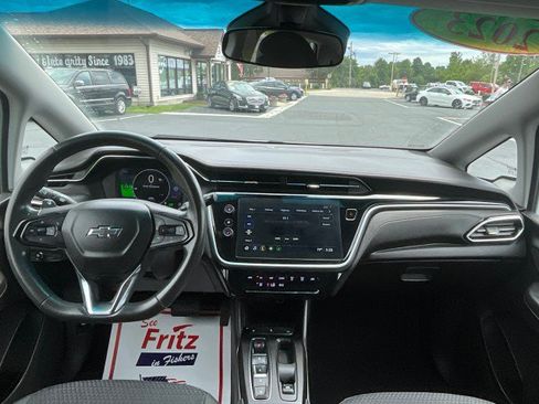 Used 2023 Chevrolet Bolt LT w/ Driver Confidence Package FWD image 8