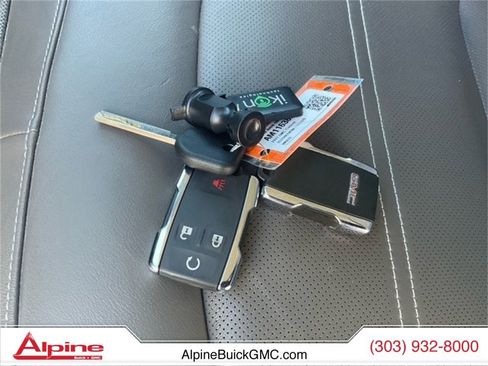 Used 2021 GMC Canyon Denali image 20