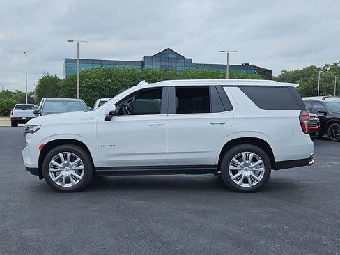 Certified 2021 Chevrolet Tahoe High Country w/ Premium Package AWD/4WD image 14