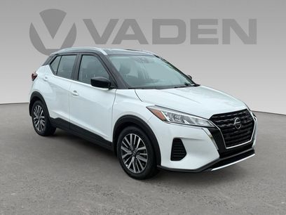 Used 2021 Nissan Kicks SV