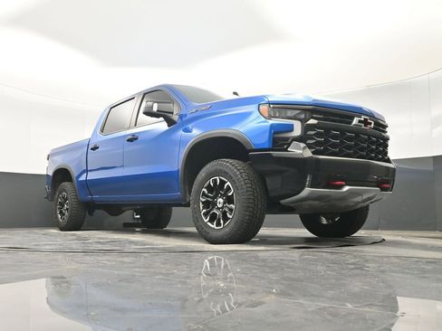 Used 2022 Chevrolet Silverado 1500 ZR2 image 33