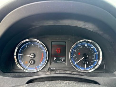 Used 2017 Toyota Corolla LE FWD image 12