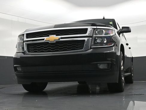 Used 2019 Chevrolet Suburban LT AWD/4WD image 30