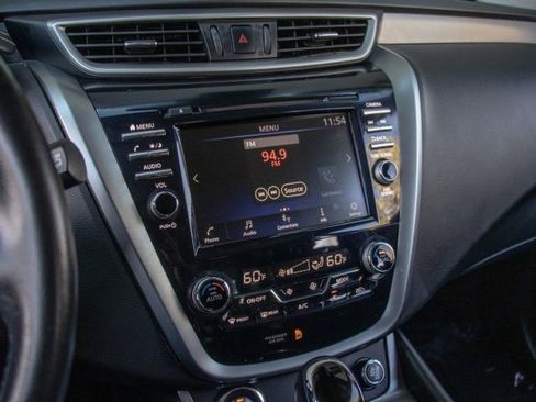 Used 2023 Nissan Murano SV image 16