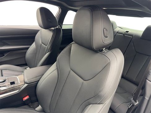 Used 2023 BMW 430i Coupe w/ Convenience Package image 27