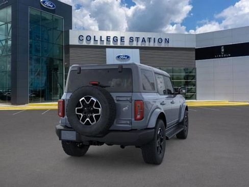 New 2025 Ford Bronco Outer Banks image 8