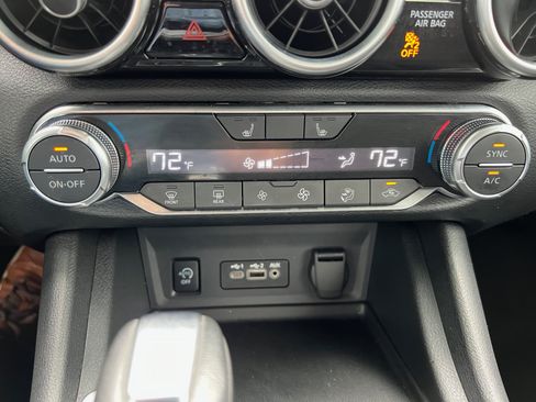 Used 2024 Nissan Sentra SR FWD image 14