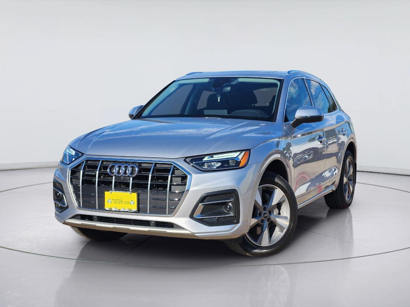 Used 2023 Audi Q5 2.0T Premium Plus w/ Premium Plus Package AWD/4WD image 1