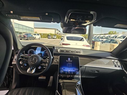 Used 2025 Mercedes-Benz S 63 AMG S image 10