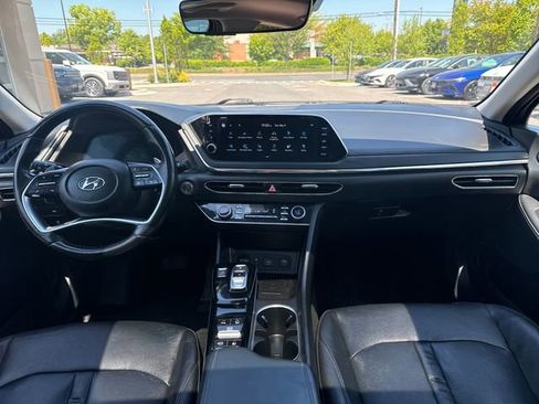 Used 2022 Hyundai Sonata Limited w/ Cargo Package FWD image 12
