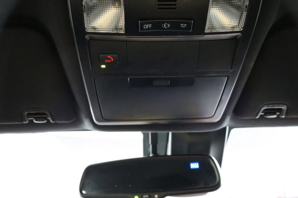 Used 2022 Toyota Tacoma TRD Sport w/ Technology Package RWD image 17
