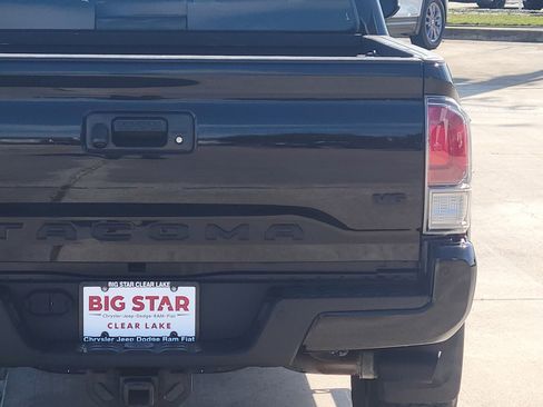 Used 2023 Toyota Tacoma 4x4 Double Cab image 7