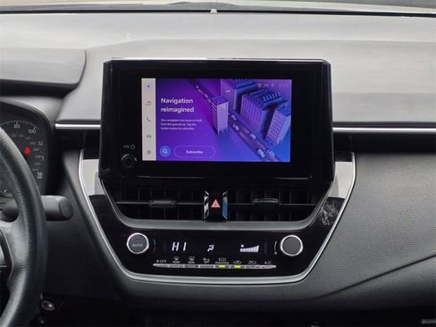 Used 2023 Toyota Corolla LE image 9