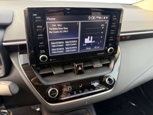 Used 2022 Toyota Corolla LE image 12