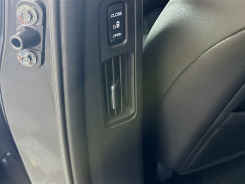 Used 2025 Honda Odyssey Sport-L image 14